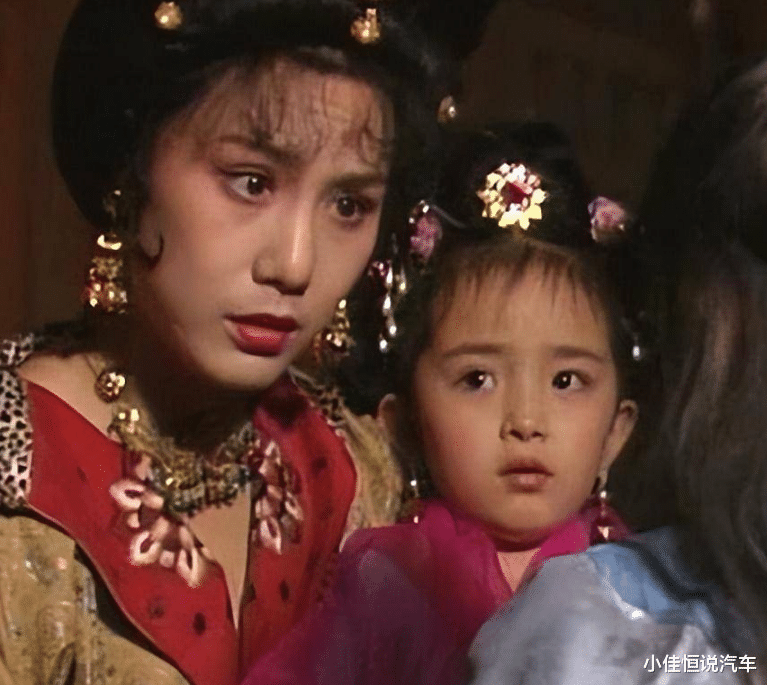 |杨幂的“连环瓜”,热搜要装不下了