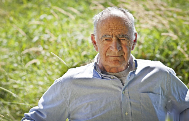 丁克20年后，45岁的我怀孕了，没想到侄子，因此砸了我200万的车