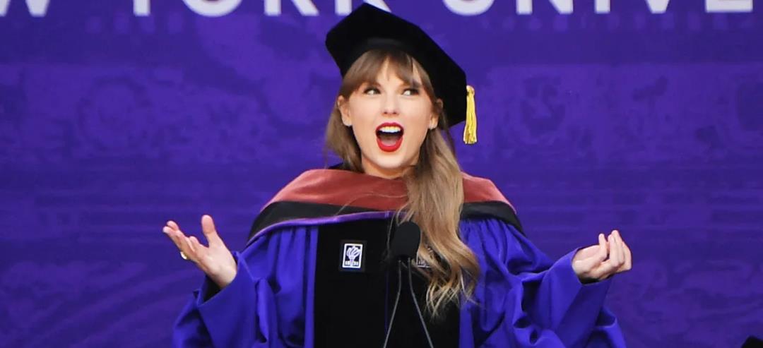 霉霉全球巡演狂揽百亿，歌迷买断机票酒店，外国总统总理写信表白