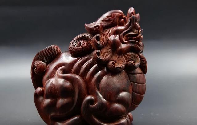 文玩|想用小叶紫檀雕个“招财神兽”,却不想雕出个“四不像”