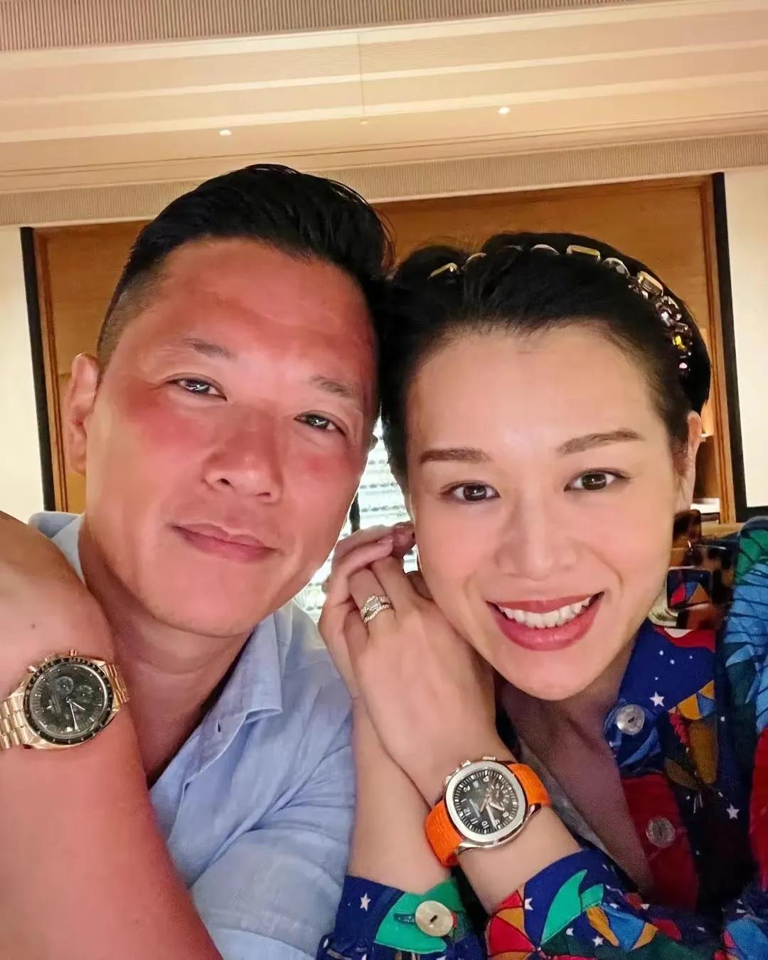 Angelababy|李乘德与胡杏儿公开海边接吻照!4年3胎让人羡,年过五十白发尽显