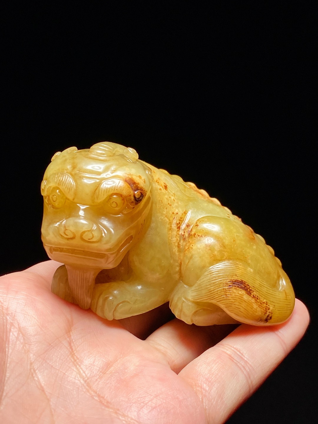 和田玉籽料|明 和田玉籽料 黄玉 瑞兽 把件 摆件 纸镇