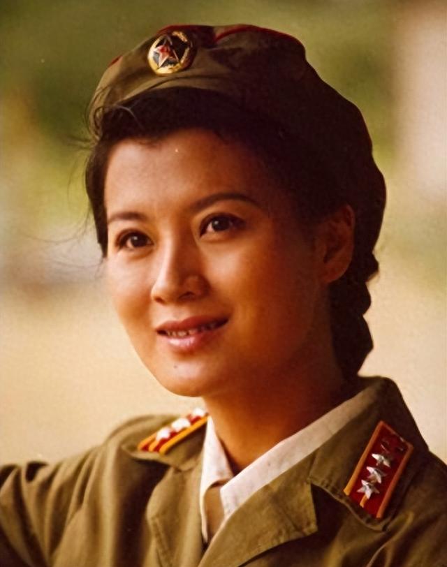 史兰芽和刘斌离婚后,两人如今婚姻一个天上,一个地下