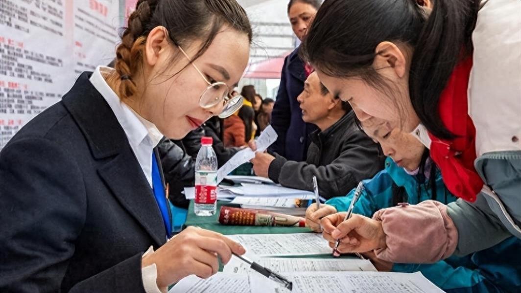 海归一律不用？间谍案相继公布后，有单位招聘直接“一刀切”合适吗？