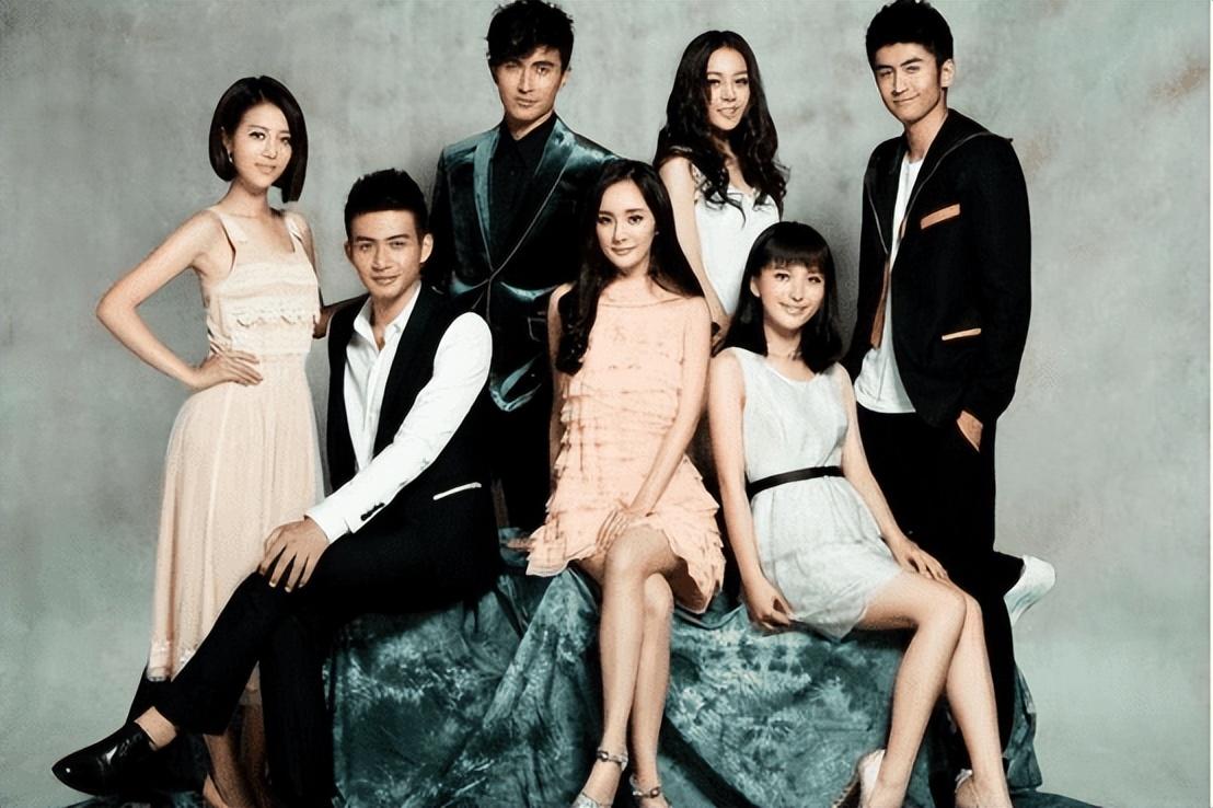 杨幂|与嘉行解约后,娱乐圈的两面三刀,在杨幂身上表现得淋漓尽致