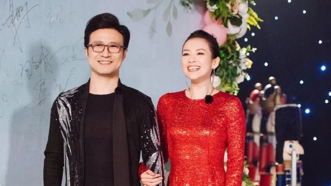 大瓜升级!曝汪峰曾被赶出赌桌,6个月前被预言塌房,张继科被牵连