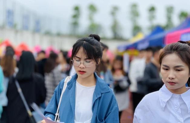 上海市|“伸脚就要知道穿鞋”,上海太太月薪14万招保姆,服务内容毁三观