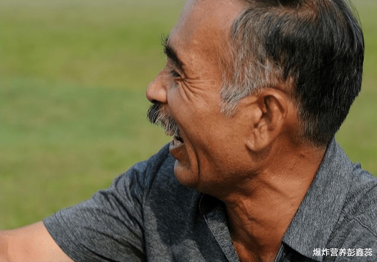 胆囊息肉|为什么两鬓先出现白发,如何能恢复正常?劝你先仔细了解下