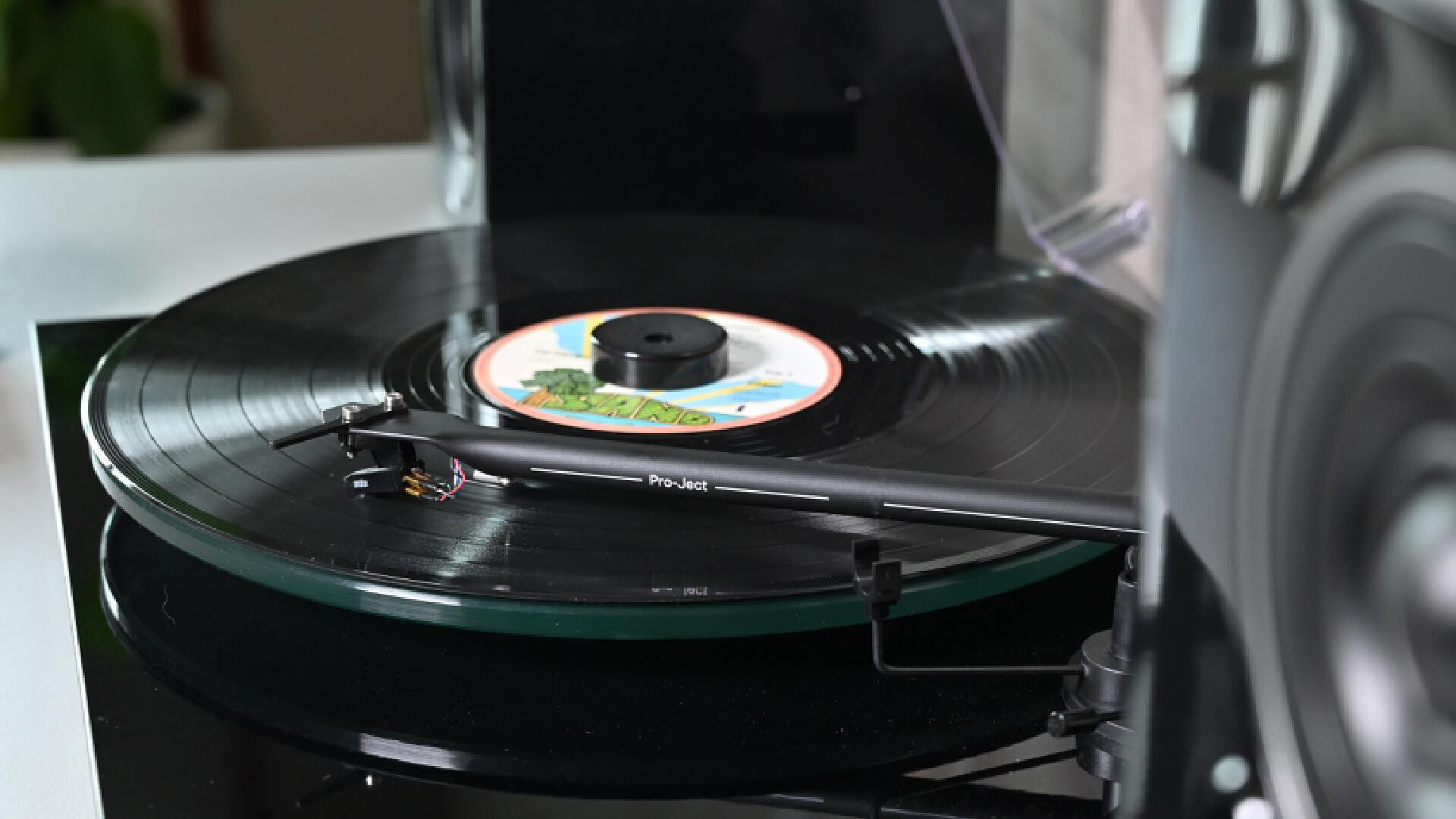 让传统音箱也能畅享黑胶音质，体验宝碟T1 BT版蓝牙黑胶唱机