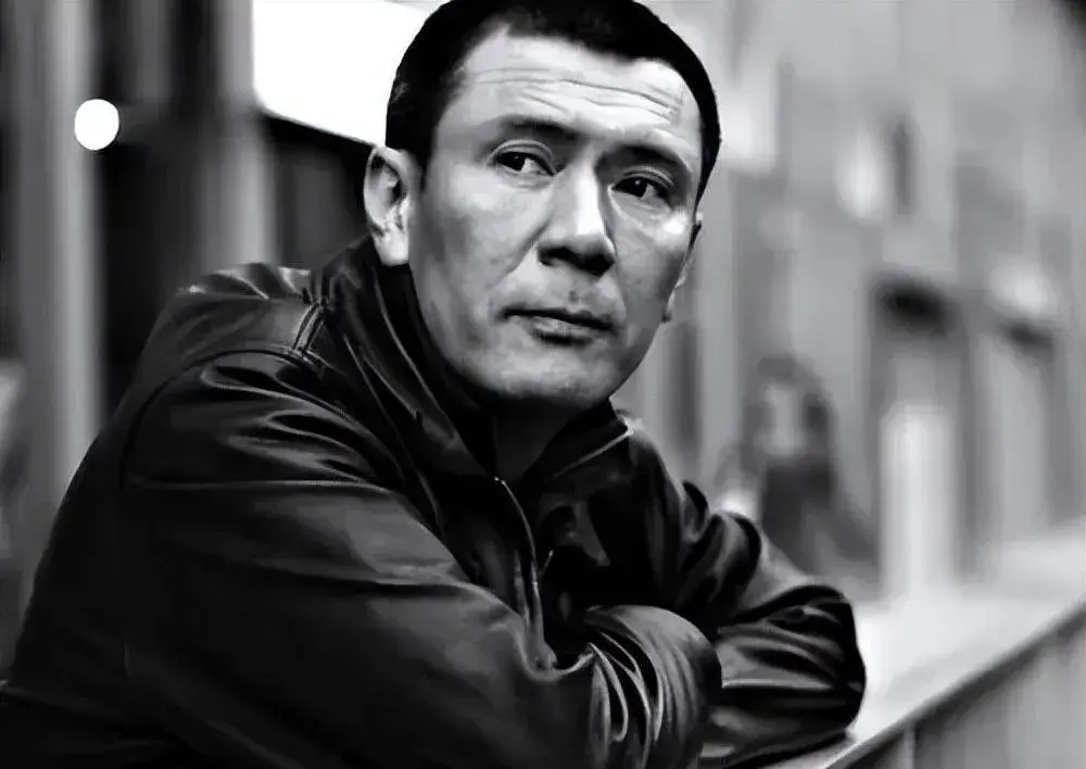 姚安濂：与妻子离婚后，一个人带着女儿生活，如今咋样了？