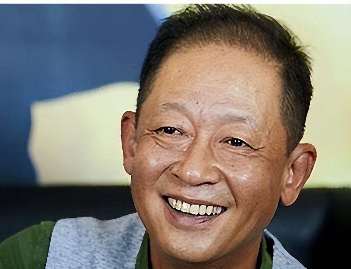 王志文近照曝光,断崖式衰老引发争议,网友:与富婆结婚真幸福吗?