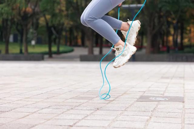 减肥还能“健脑”!掌握这些方法,让减肥“稳中求降”