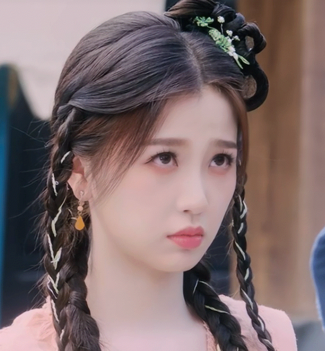 看了深夜道歉11次的毛晓慧，我才发现刘诗诗那番话的含金量