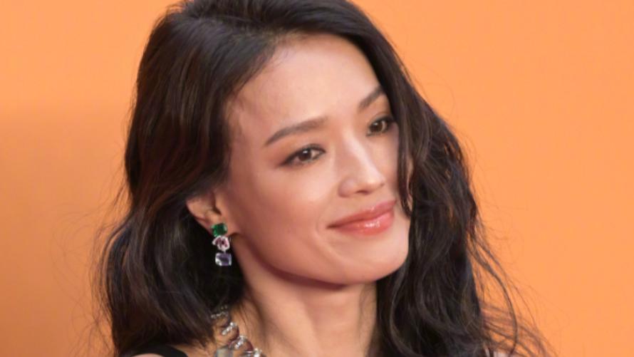 舒淇的皱纹和刘亦菲的“壮”，撕开了女明星的遮羞布