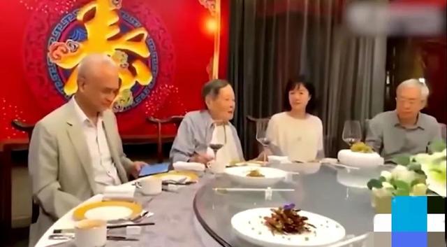 杨振宁|曝101岁杨振宁病危!网传18亿遗产系谣言,翁帆仅获得别墅居住权