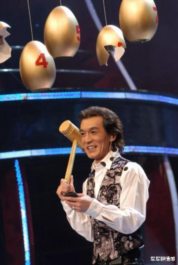 李咏|李咏：年年体检却身患癌症，执意葬在美国，2亿遗产妻子一分没有