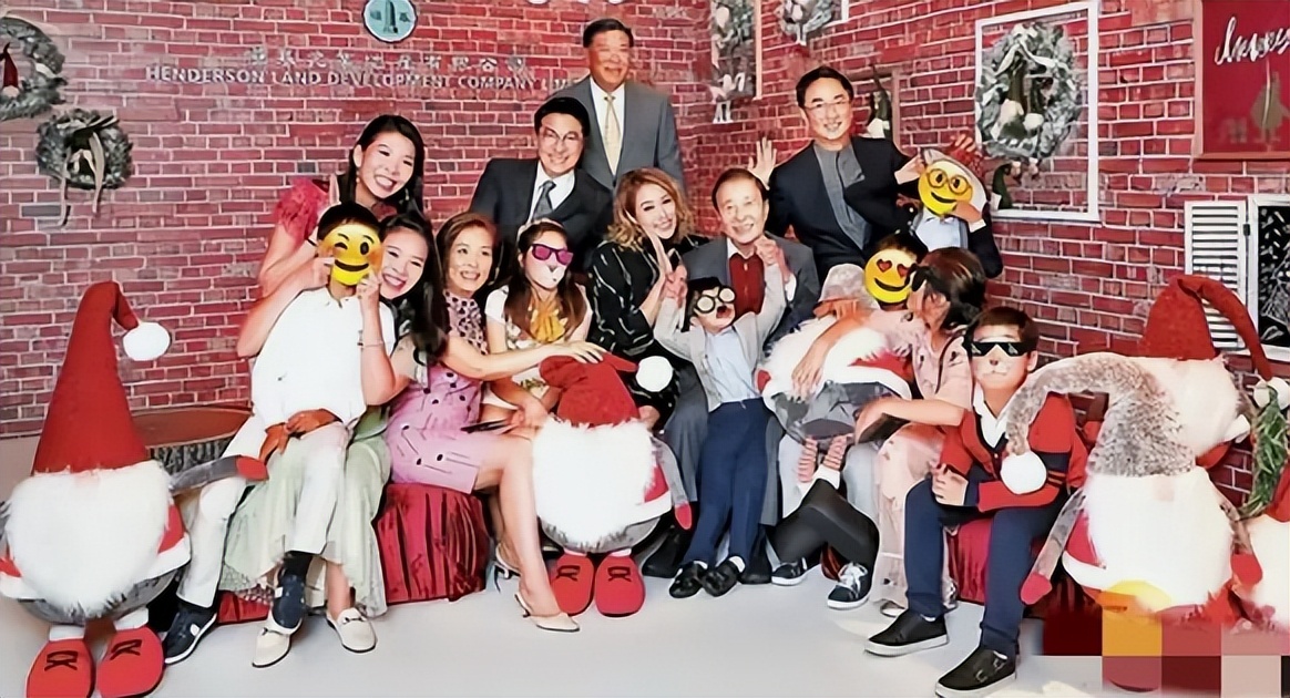 千亿媳妇徐子淇全职在家,一个人带7个孩子,还带大伯哥家的3个娃