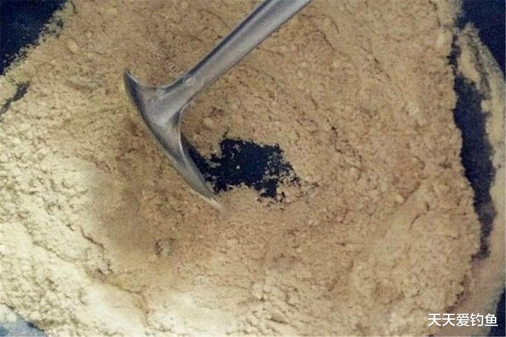 狂拉白条,用七星串钩钓法,一个上午能钓几百条