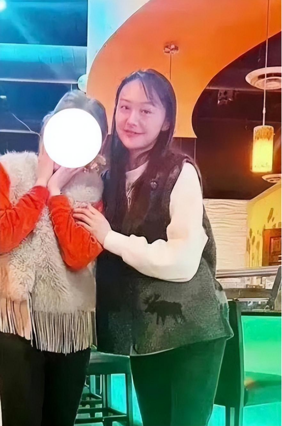 下一个蓝洁瑛?31岁的郑爽,头发稀疏目光呆滞