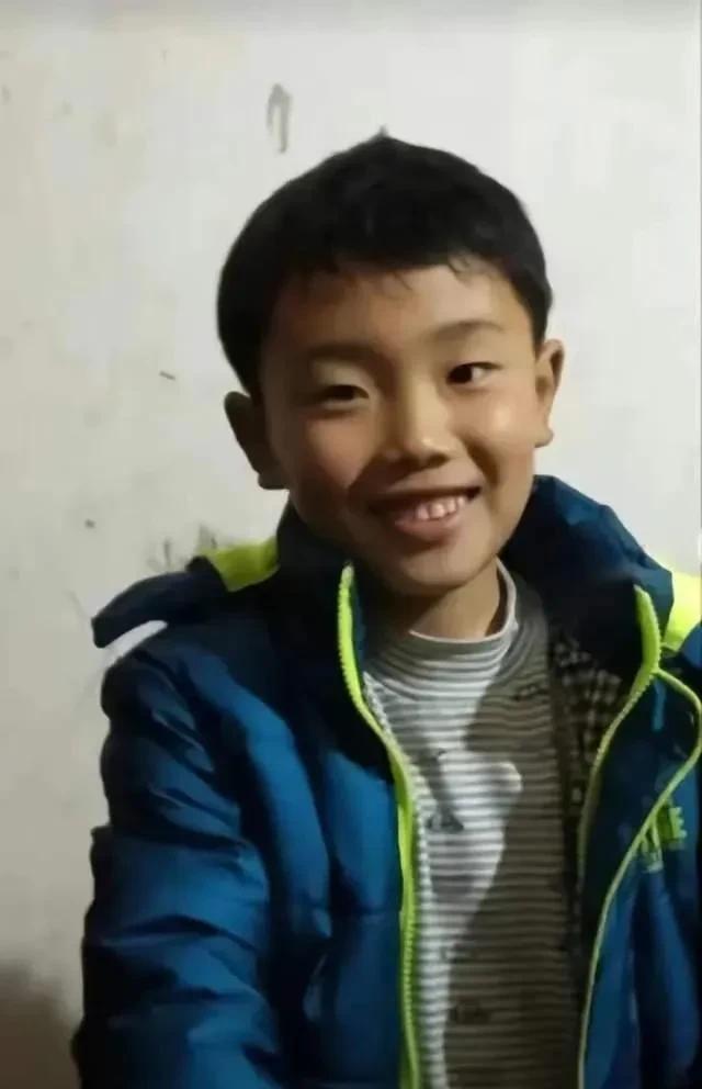 胡鑫宇|胡鑫宇尸检出炉,胡妈妈成为“丢斧子的人”了吗?