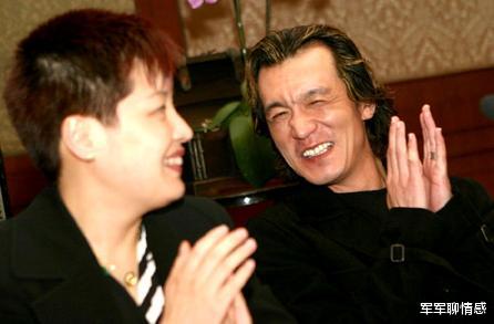 李咏|李咏：年年体检却身患癌症，执意葬在美国，2亿遗产妻子一分没有