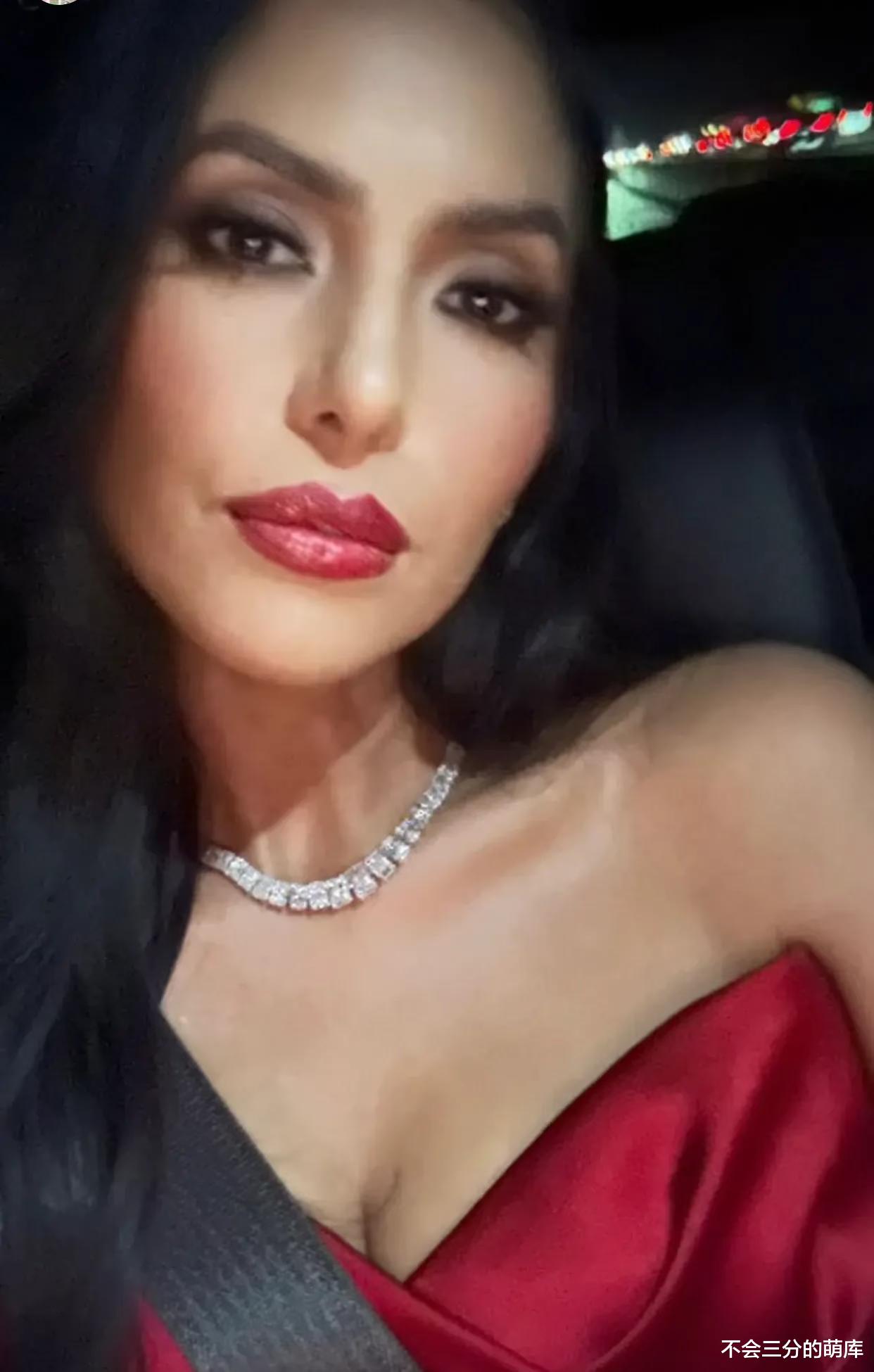 科比遗孀身材梦回巅峰，大秀身材依旧风韵犹存，单身3年该找伴了