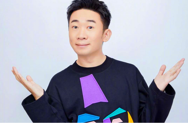 杨迪|杨迪从综艺宠儿，到如今元宵节晚会弃子，分手事件口碑持续发酵！