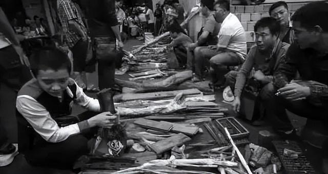 20年前黄花梨是这样卖的