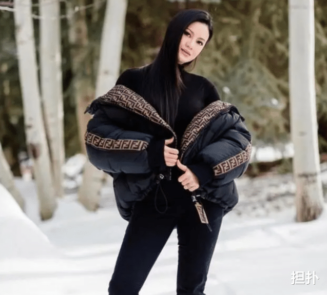 张颂文|林恬儿晒跟谷爱凌合照，爷爷父亲丈夫都是百亿富豪，母亲则是明星