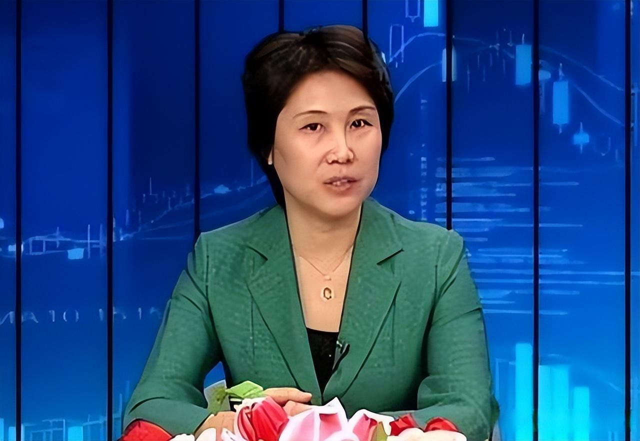 银行|美女行长!为升职与女星共侍一夫!3.9亿买飞机为喝韩国奶