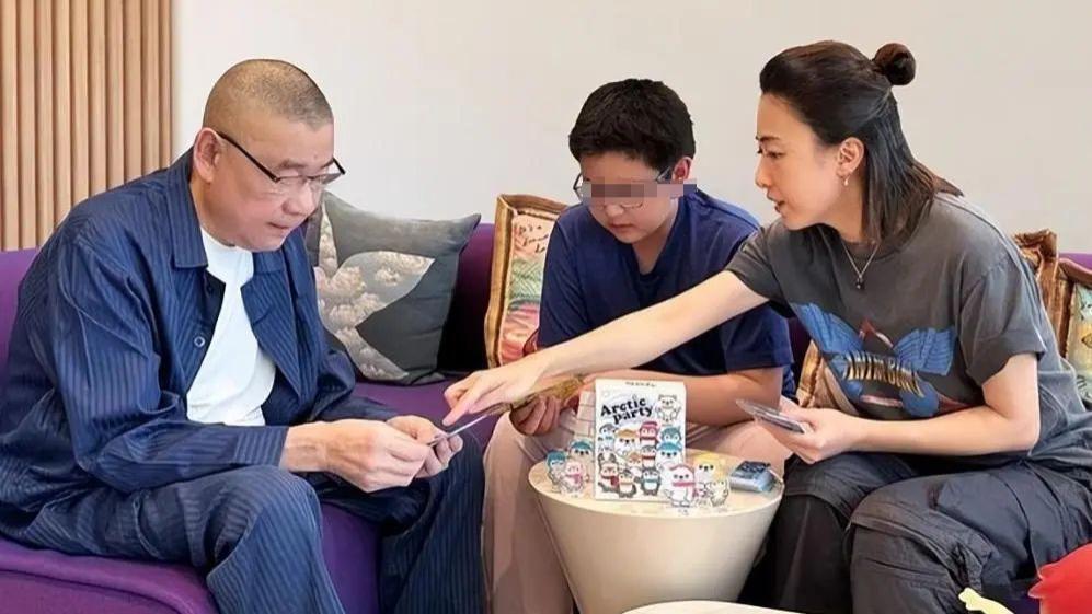 1005亿财产！72岁刘銮雄为娇妻讨公道，网友：前任故技重施又输