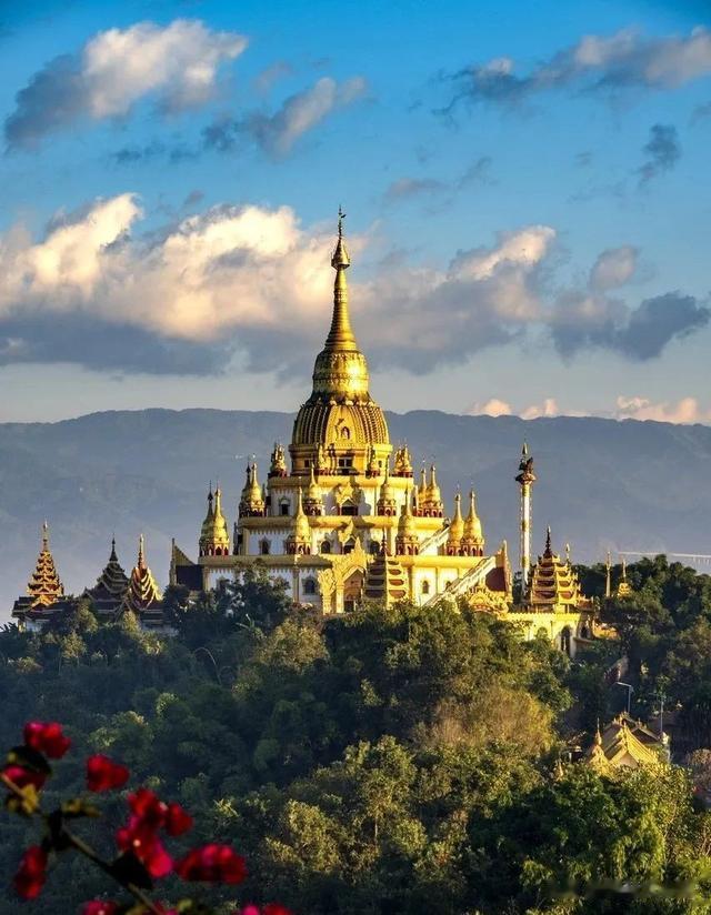 芒市|中国唯一以单字命名的城市,原来是个小众宝藏目的地!