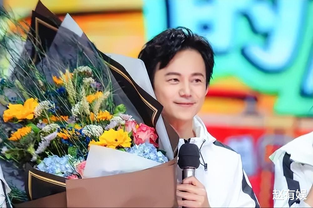 主持人|亲手自毁前程的6位主持人,个个“自我作死”,没一个值得同情