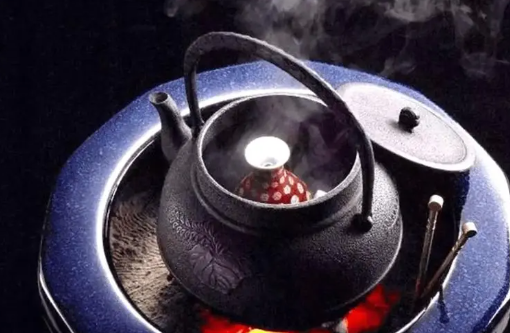 |解密古代烫酒的神秘传统,揭示现代告别的原因!