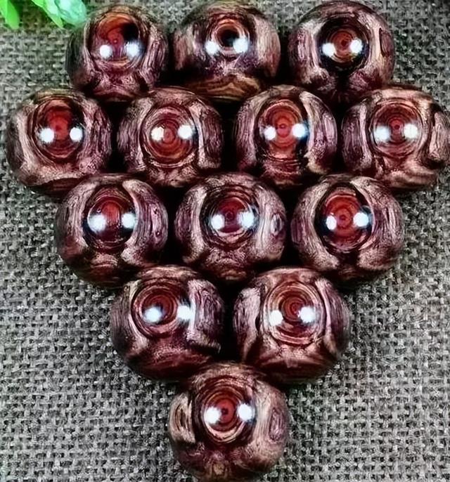 紫檀柳|海黄的鬼眼算啥？这才叫诡异！