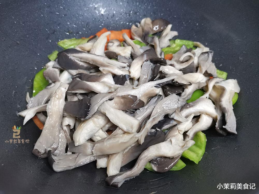 平菇|萝卜白菜靠边站,深秋多吃它,蛋白质是猪肉4倍,随手一炒太鲜了