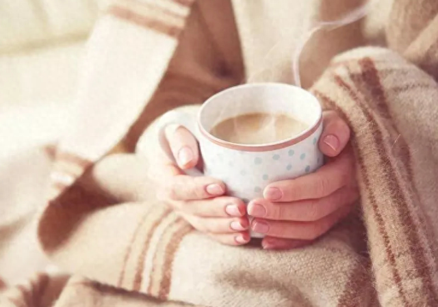 四肢凉 后背凉 肚子凉是阳虚没错 但心脾肾各不同 教你阳气从头补到脚