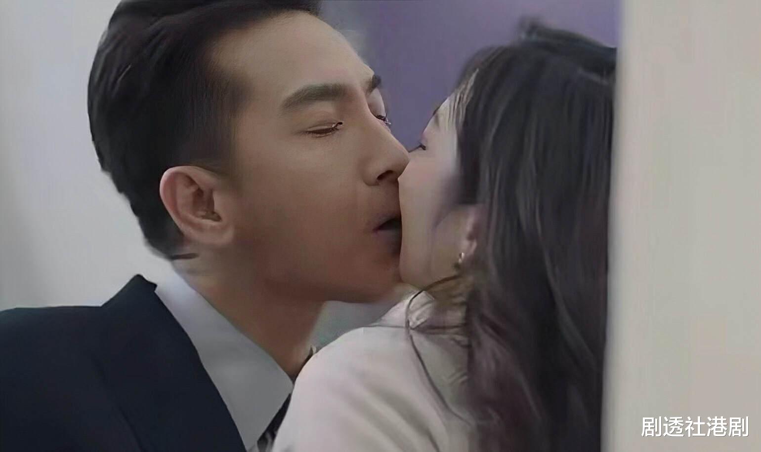 TVB大制作台庆剧炸出最高收视，网上评分持续走高，频繁买热搜引反感