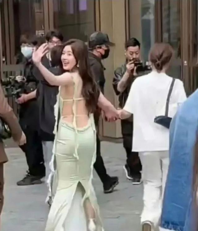 生图|多位女明星生图现场:胖瘦、身高、皮肤,都跟精修图有出入