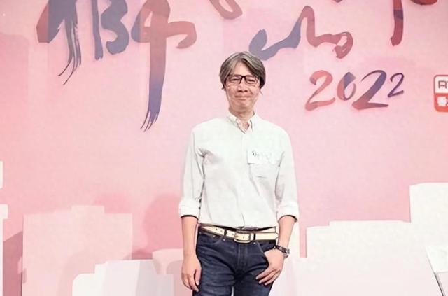 前TVB男星被爆已婚,曾背女友偷食女星轰动全城,曾形象大插水