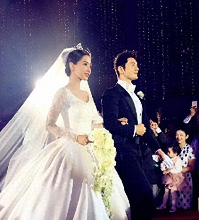 baby大瓜！央视亲自下场实锤内幕，难怪黄晓明要离婚