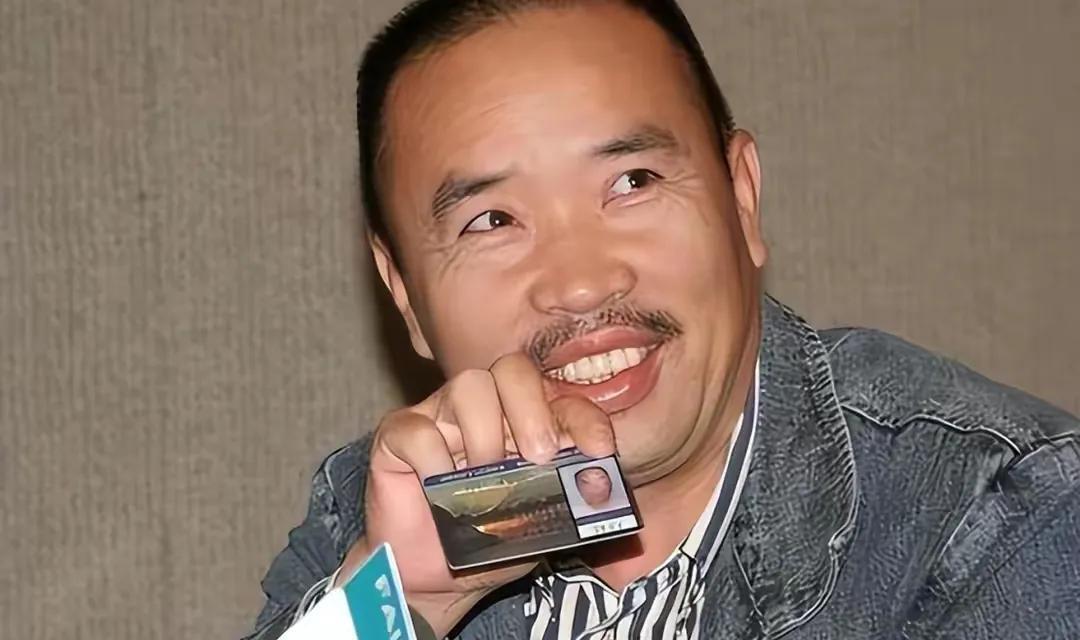 赖昌星最惨的“情妇”董文华:本是著名歌手,爆红后却惨遭致命一击