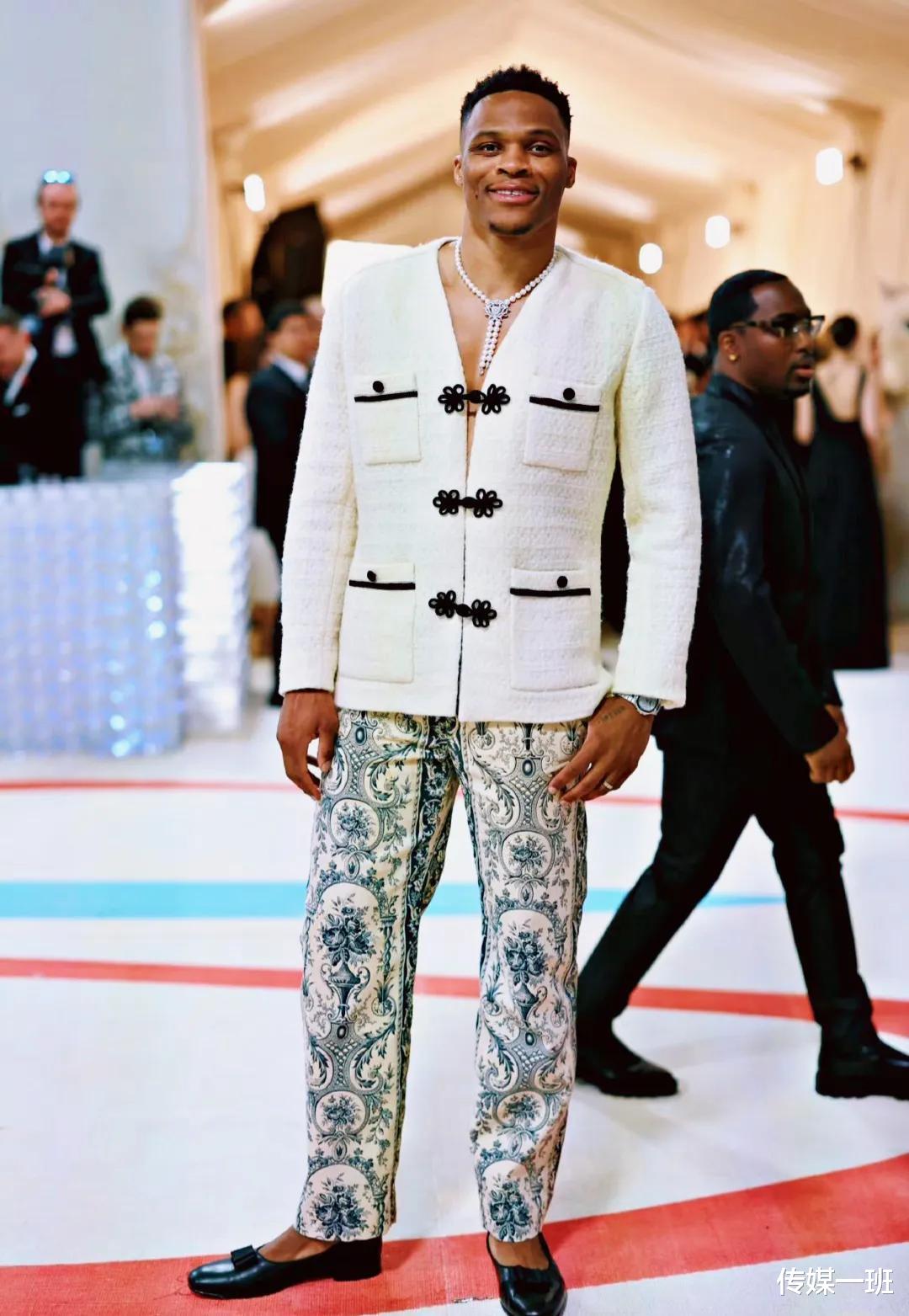 宋慧乔|纽约这一夜,国际红毯上的宋慧乔,将韩女星的短板展现得淋漓尽致