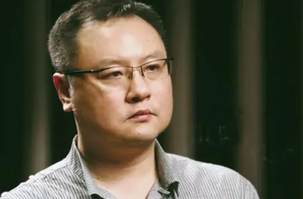 冯嘉怡|演员冯嘉怡:感恩贵人滕华涛,现实中的公司老总,戏里的“奸商”