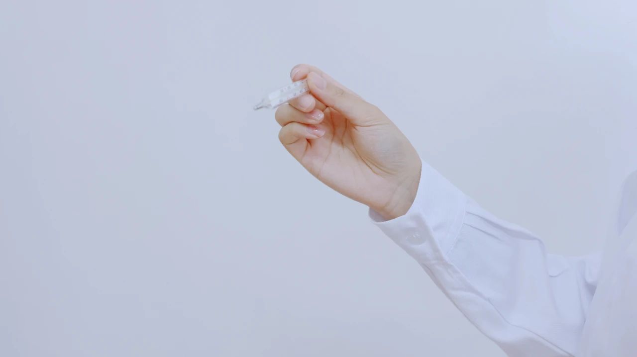 肝癌来临前，5个表现是“警示灯”！早知道能救命，千万别大意