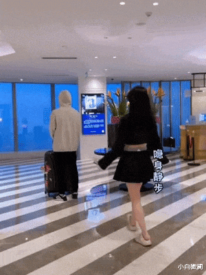 “艳照门”17年后，她再度翻红，网友：幸好我没有骂过她