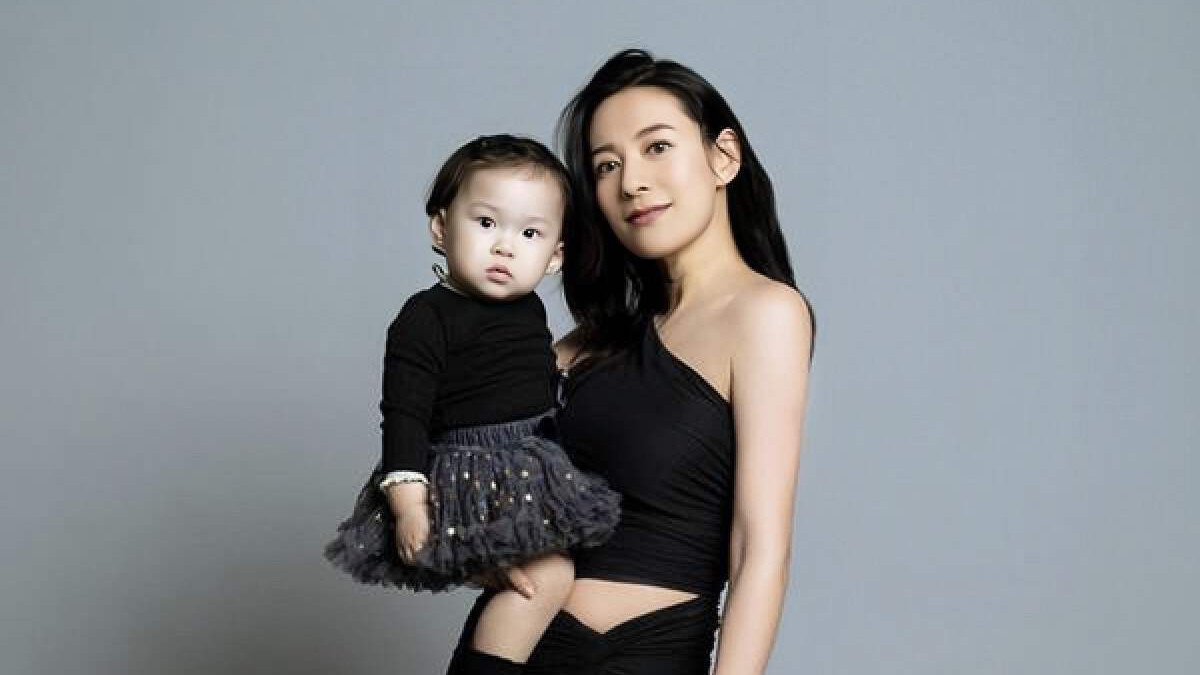 身材极速恢复！36岁香港知名女星产后复出赚奶粉钱，自曝想生二胎