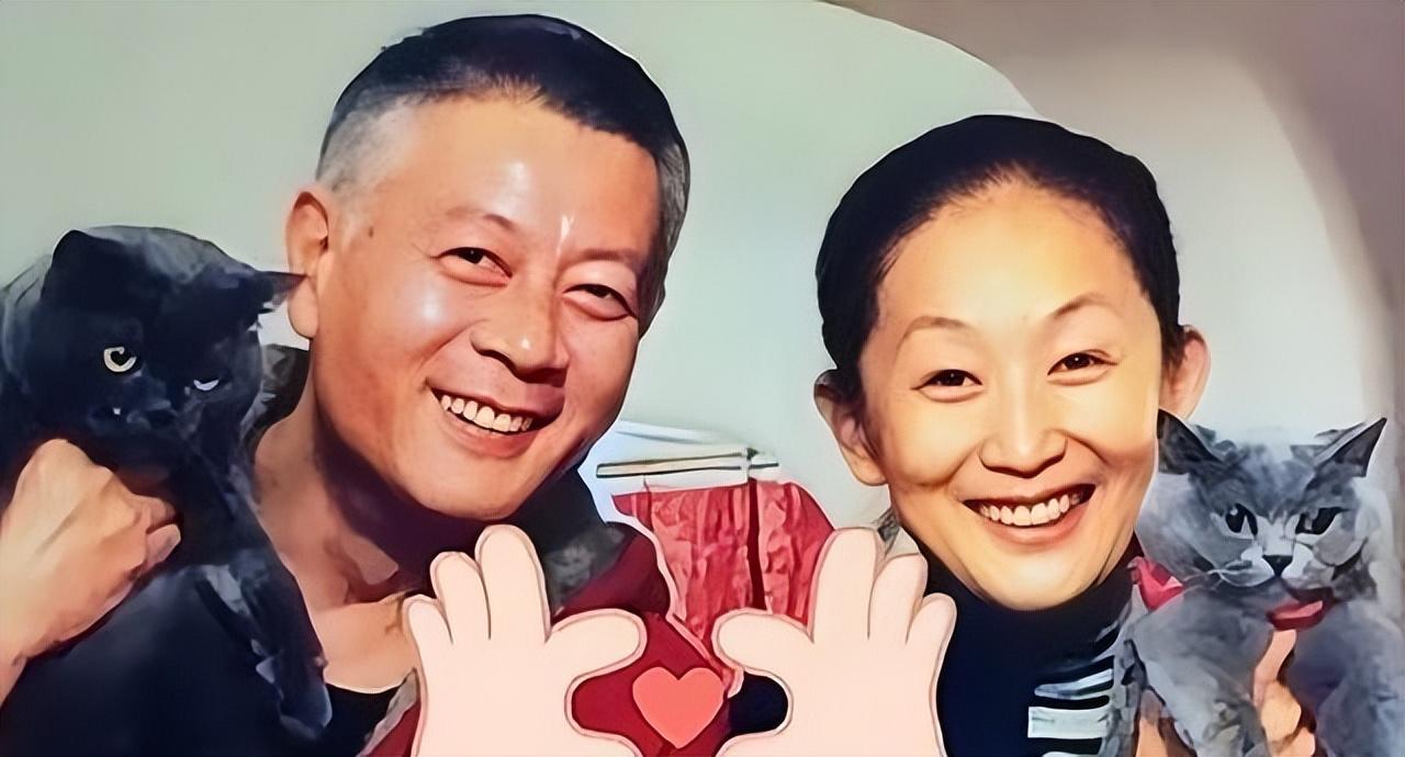 吴君如|中年依旧未婚未孕, 却从不缺固定伴侣, 3位\假清高\女星过得很滋润