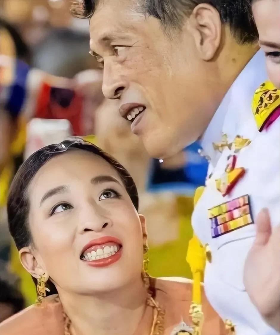 再也没有|想要做回自己的帕查拉公主,恐怕再也没有机会了