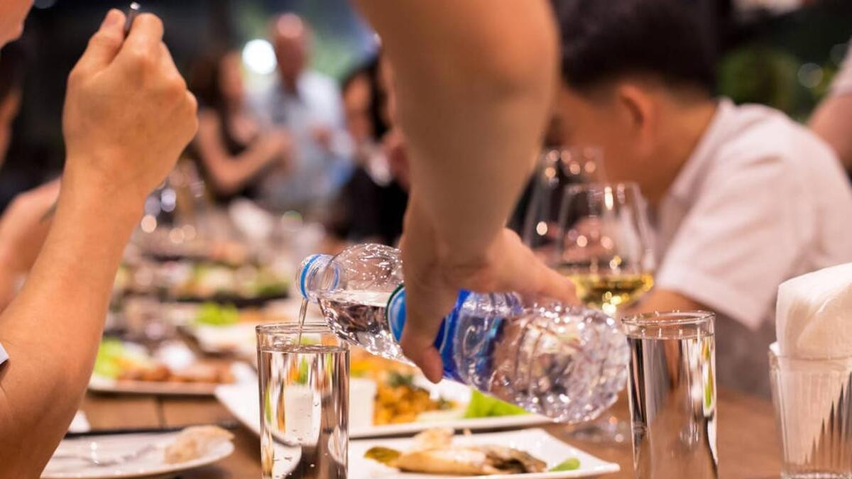 出纳拒绝副总敬酒，遭遇职业生涯危机？掌握这4点搞定社交卡点